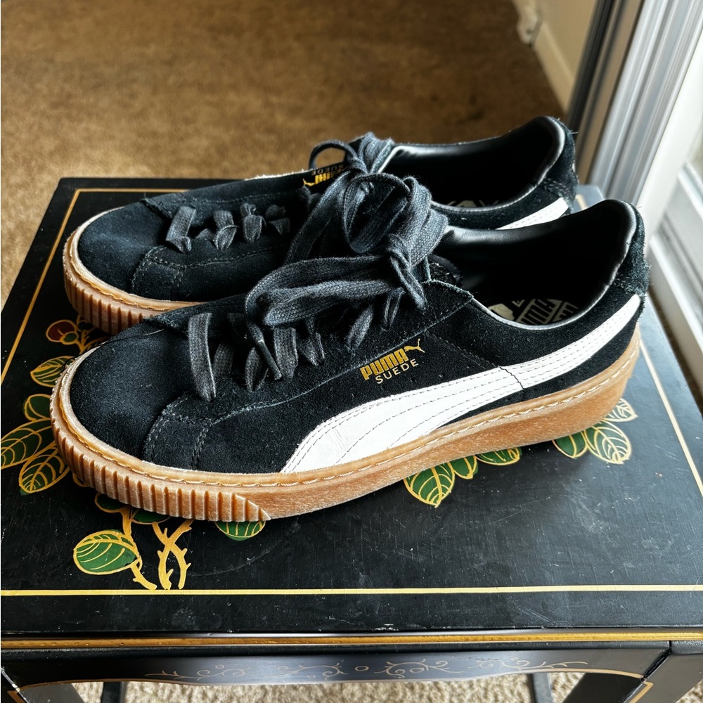 Puma suede sneakers size 8
